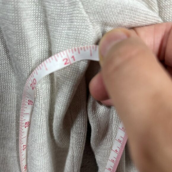 Babaton Cardigan Women Size Medium Cream Nude Button-up V-Neck Finley Silk Blend - Picture 6 of 9